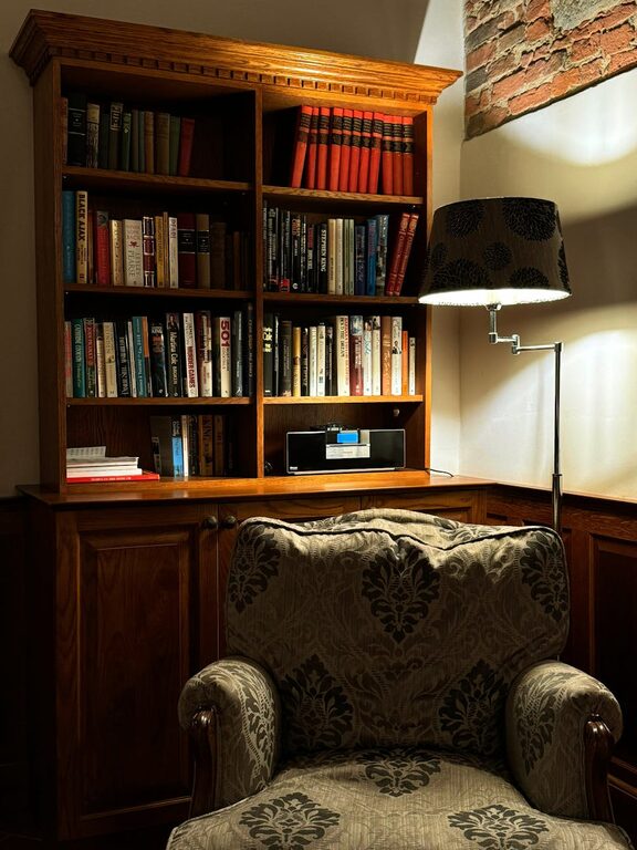 Tips for Creating a Cosy Reading Nook at Home